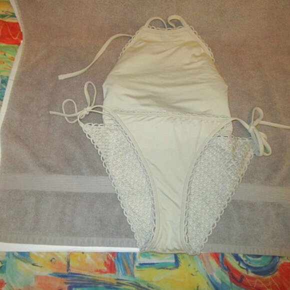 Aerie Crochet String Bikini Size S M Swimsuit Embroidered 2 Piece Fishnet NEW - Picture 9 of 10